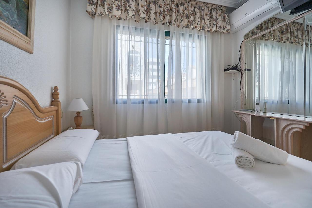 Espanhouse Playa Townhouse In La Zenia Close To The Beach 奥里韦拉 外观 照片